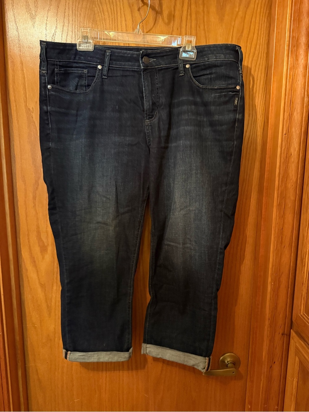 Silver Jeans Elyse Dark Wash Women’s Capris - 16W